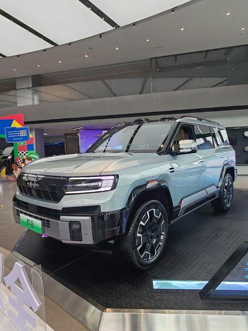 佛山300比亚迪方程豹硬派越野的爆款，英菲尼迪35周年与你共成长